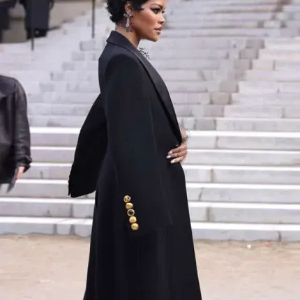 PFW 2026 Teyana Taylor black coat in long winter streetwear style