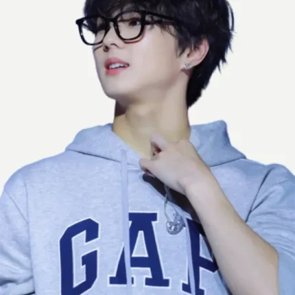 jungwon-gap-fleece-hoodie